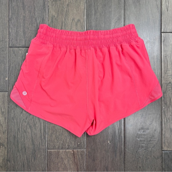 Lululemon NWT Hotty Hot High-Rise Lined Short 2.5" Glaze Pink - Picture 2 of 11